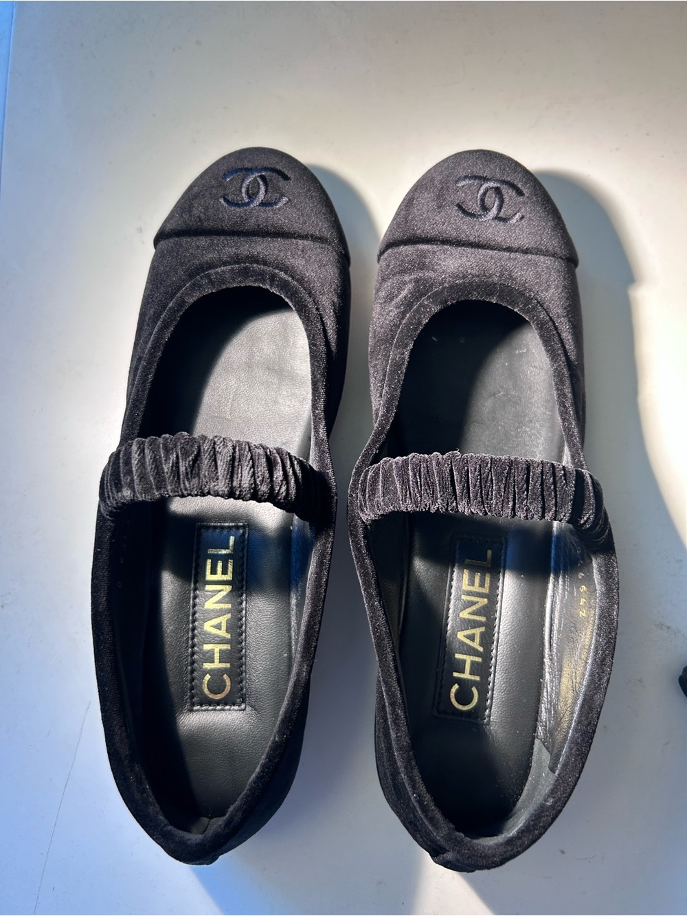 CHANEL Black Velvet Elastic Topline Ballet Flatsy WORN OUTSIDE ONCE CHANEL BAG - Picture 3 of 8